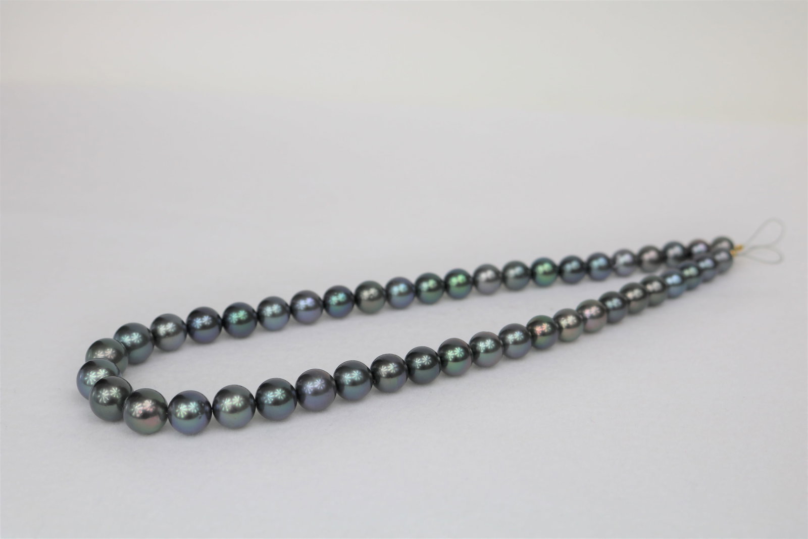 8-10mm Tahitian Dark/Blue Round Necklace with 14k Clasp - 3