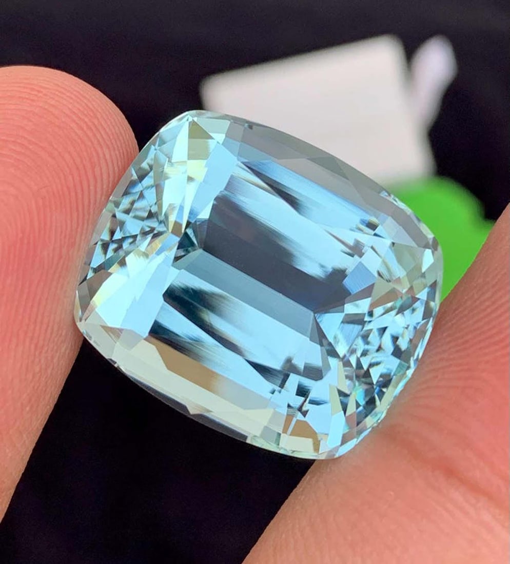 Natural Aquamarine Gemstone: 40.115 Carat Cushion Cut, Pakistan Origin - 6
