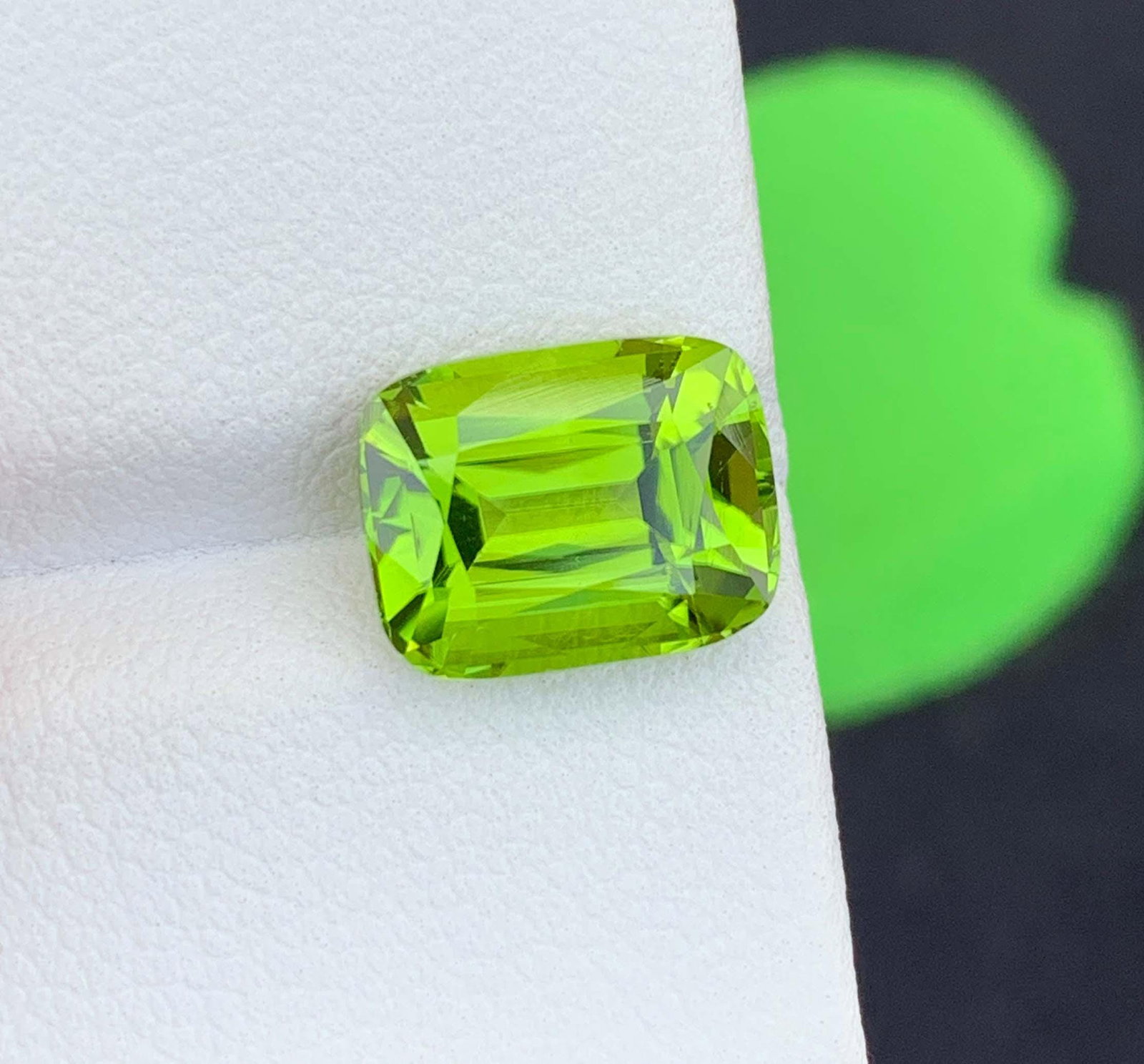 Natural Peridot Gemstone: 4.44 Carat Cushion Cut, August Birthstone - 4