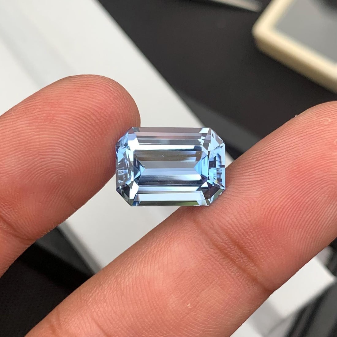 Santa Maria Blue Aquamarine Gemstone: Emerald Cut, 5.95 Carat - 2