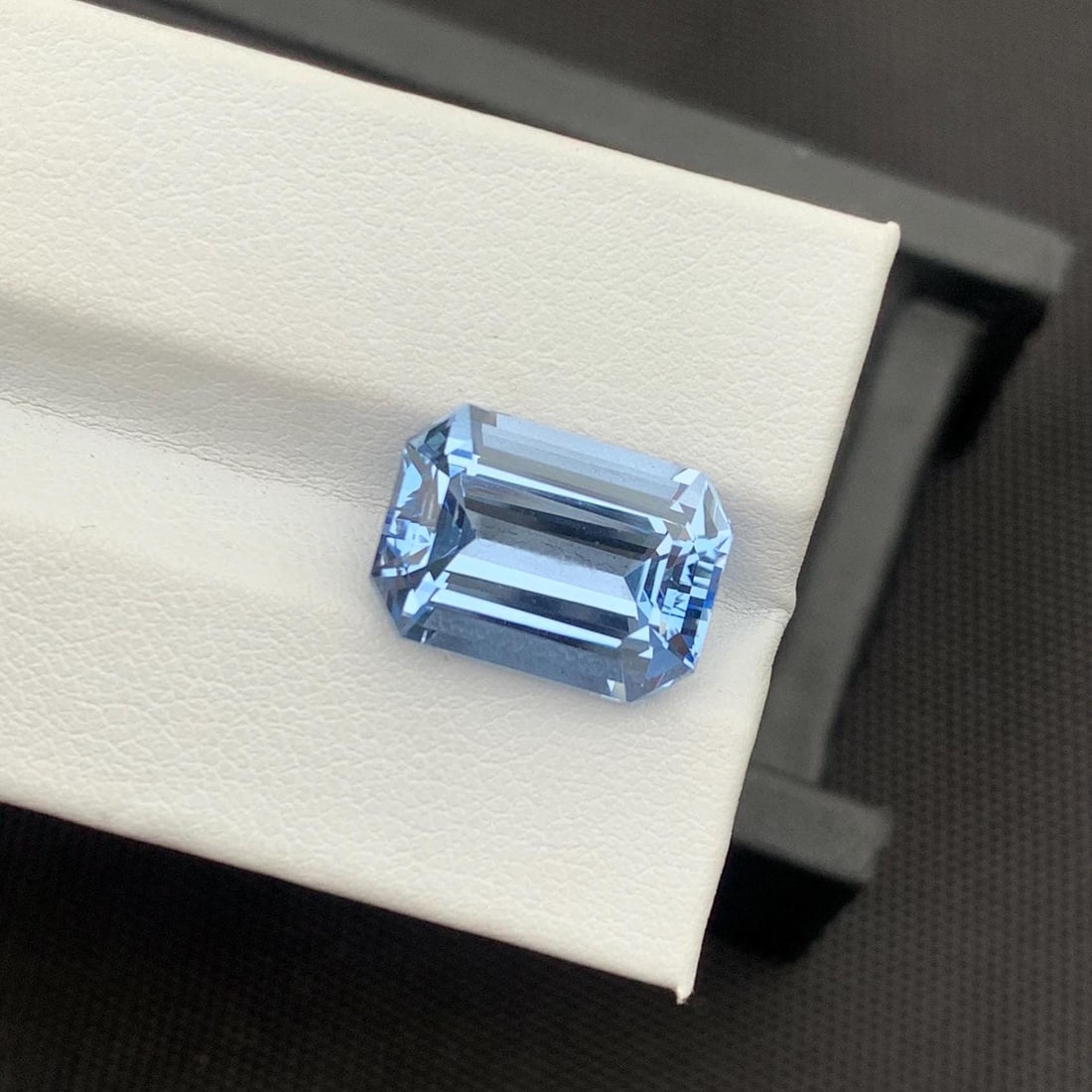 Santa Maria Blue Aquamarine Gemstone: Emerald Cut, 5.95 Carat - 7