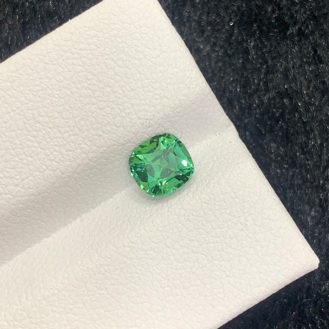 Forest Green Tourmaline Gemstone: 0.95 Carat Cushion Cut Stone - 4