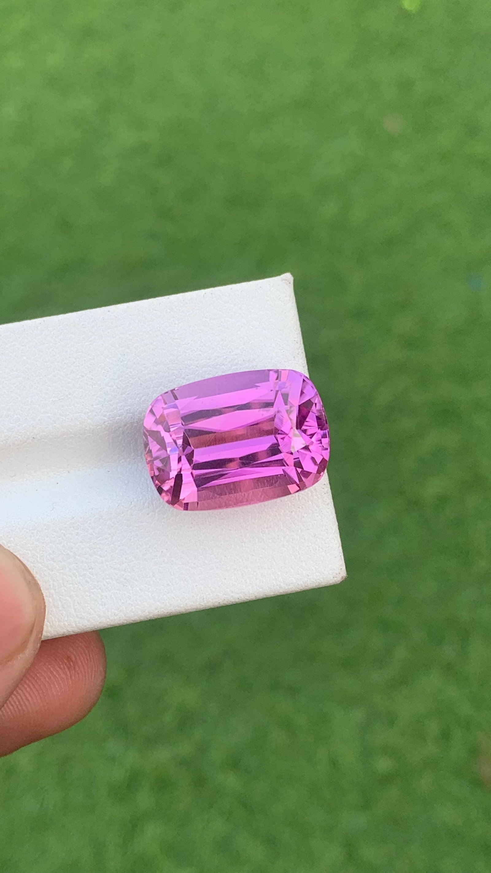 23.30 Carat Necklace Size Kunzite Cushion Cut Gemstone From Afghanistan - 2