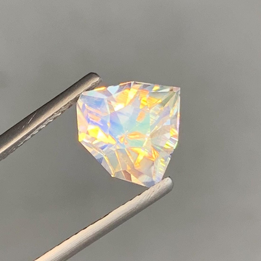 Natural Moonstone Fancy Cut Hexagon , From Srilanka , 3.065 CT - 3