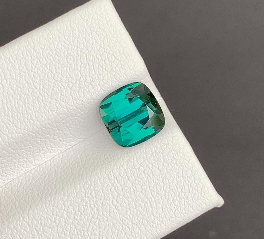 Cyan Blue Tourmaline Gemstone: Natural October Birthstone, Africa (2.73 CT): Title:Cyan Blue Tourmaline Gemstone: Natural October Birthstone, Africa (2.73 CT)Description:Materials: Gemstone: Tourmaline Cyan Blue Tourmaline Gemstone: Natural October Birthstone, Africa Weight