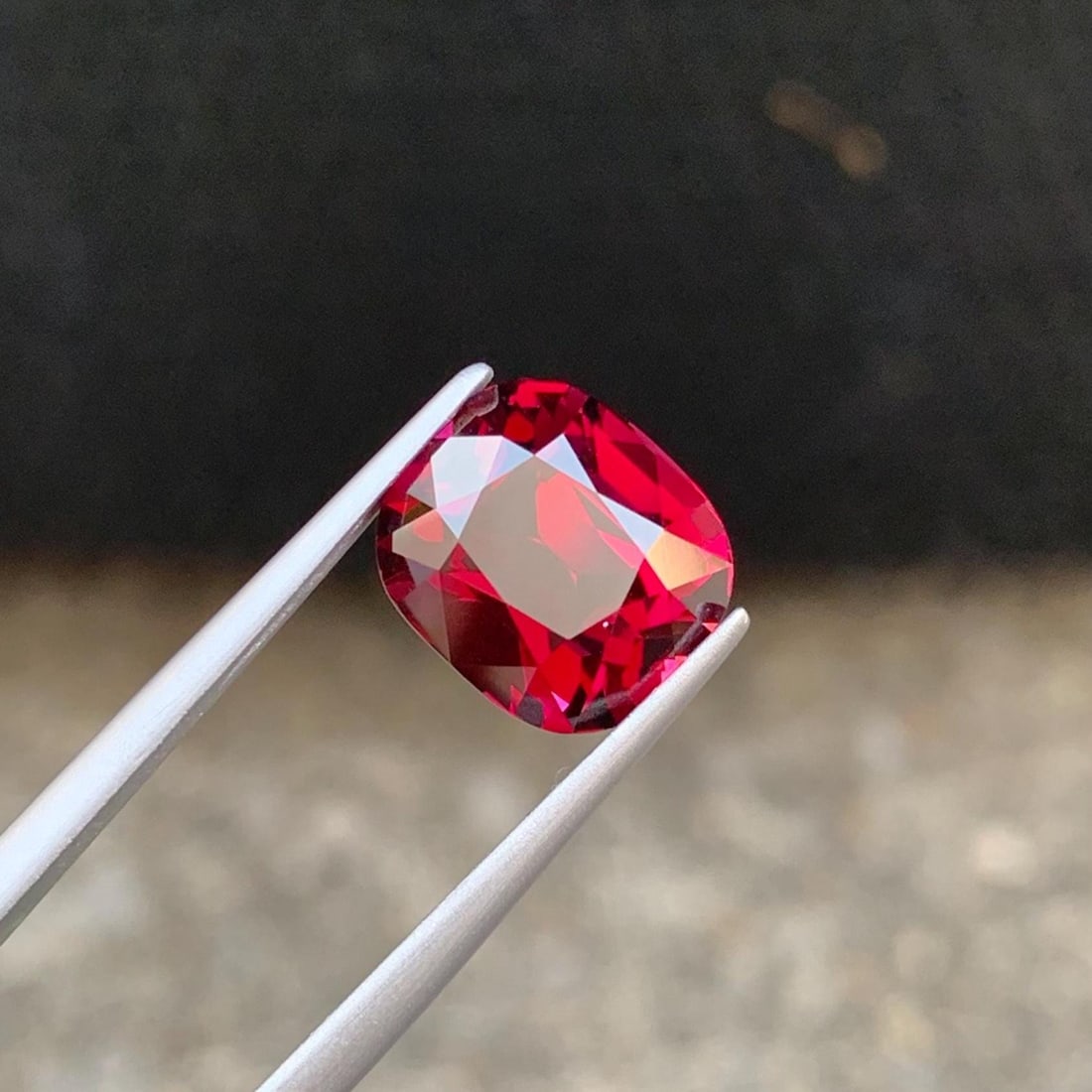 Tanzania Bloody Red Garnet Gemstone: Cushion Cut, 6.91 Carat (1 of 2)