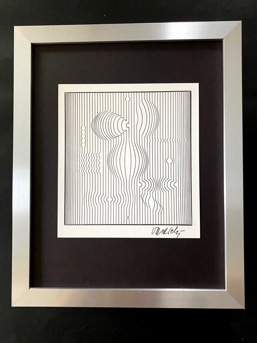 VICTOR VASARELY PRINT FROM 1970 + SIGNED GEOMETRIC ABSTRACT +NEW FRAME 14x11in!: We have for Sale this 1970's PRINT AFTER VICTOR VASARELY FACSIMILE SIGNED IN INK SIZE OF THE PRINT IS ABOUT: 6 X 6 in FRAME COVERS AN AREA OF 16 X 13 in PRINT IS MOUNTED OVER A BLACK BOARD FRAMED IN B
