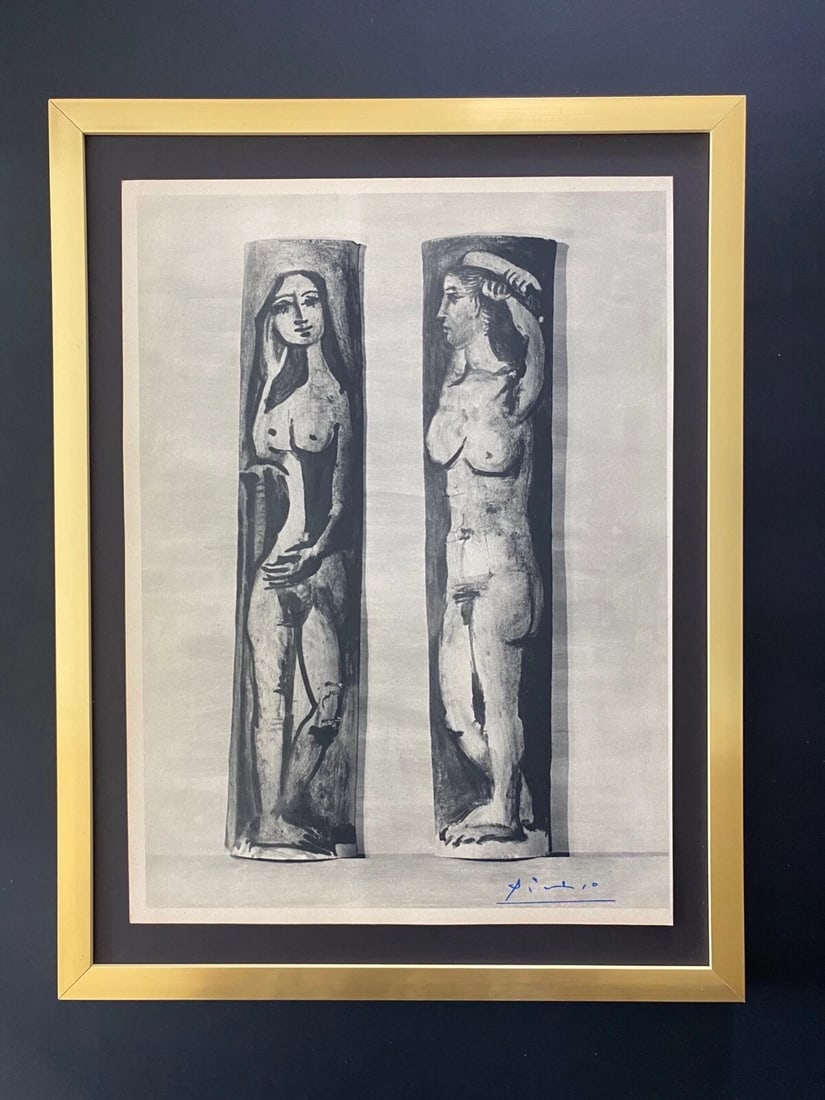 PABLO PICASSO + SIGNED VINTAGE 1951 ARTISTIC FIGURES PRINT FROM VERVE + FRAMED: This is a Beautiful and Scarce 1951 Photogravure by PABLO PICASSO Facsimile Signed in Blue Ink from EDITIONS DE LA REVUE VERVE, PARIS Mounted and Framed covering an area of 17x13 in Printed by