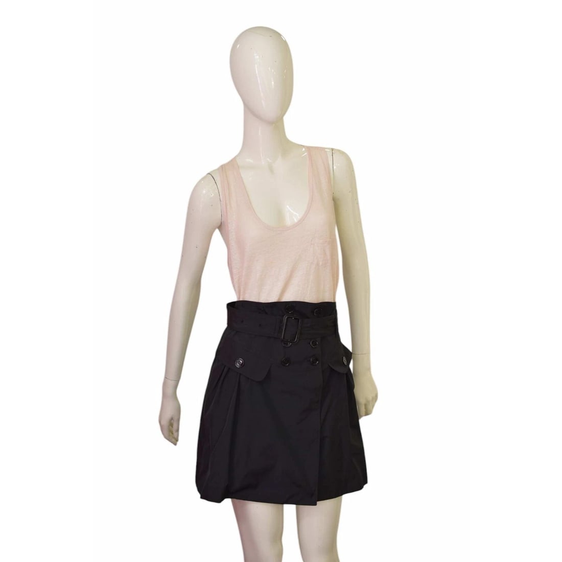 Burberry Black Polyester Belted A-Line Mini Length Skirt size UK 8, US 6: Title:Burberry Black Polyester Belted A-Line Mini Length Skirt size UK 8, US 6Description:Burberry Pleated Black Double breasted Cotton Mini skirt engraved buttons size 8 Burberry Black Polyester