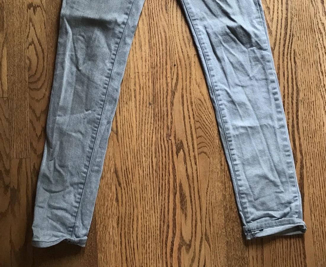 BDG Gray Skinny Jeans Size 29 - 4