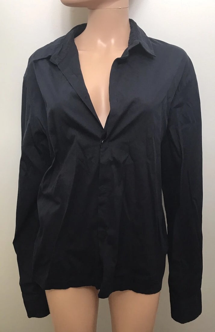 Timeless Jil Sander Dark Navy Button Up Shirt Size 42: Title: Timeless Jil Sander Dark Navy Button Up Shirt Size 42Provenance/Additional Info: DK If you are unsatisfied with the piece, please call us within 3 days to discuss options. PayPal and credit