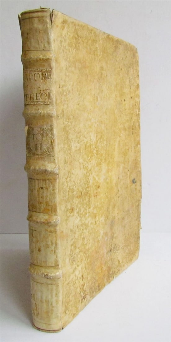 1704 PATRITII SPORER PASSAVIENSIS ORDINIS ANTIQUE FOLIO VELLUM BOUND: Title: 1704 PATRITII SPORER PASSAVIENSIS ORDINIS ANTIQUE FOLIO VELLUM BOUND Description: Size 9 1/4 by 13" Venetiis, N.Pezzana, 1704. 434,(14)p. Vellum bound. Text in Latin Some wear 1.5 Reserve: $90.