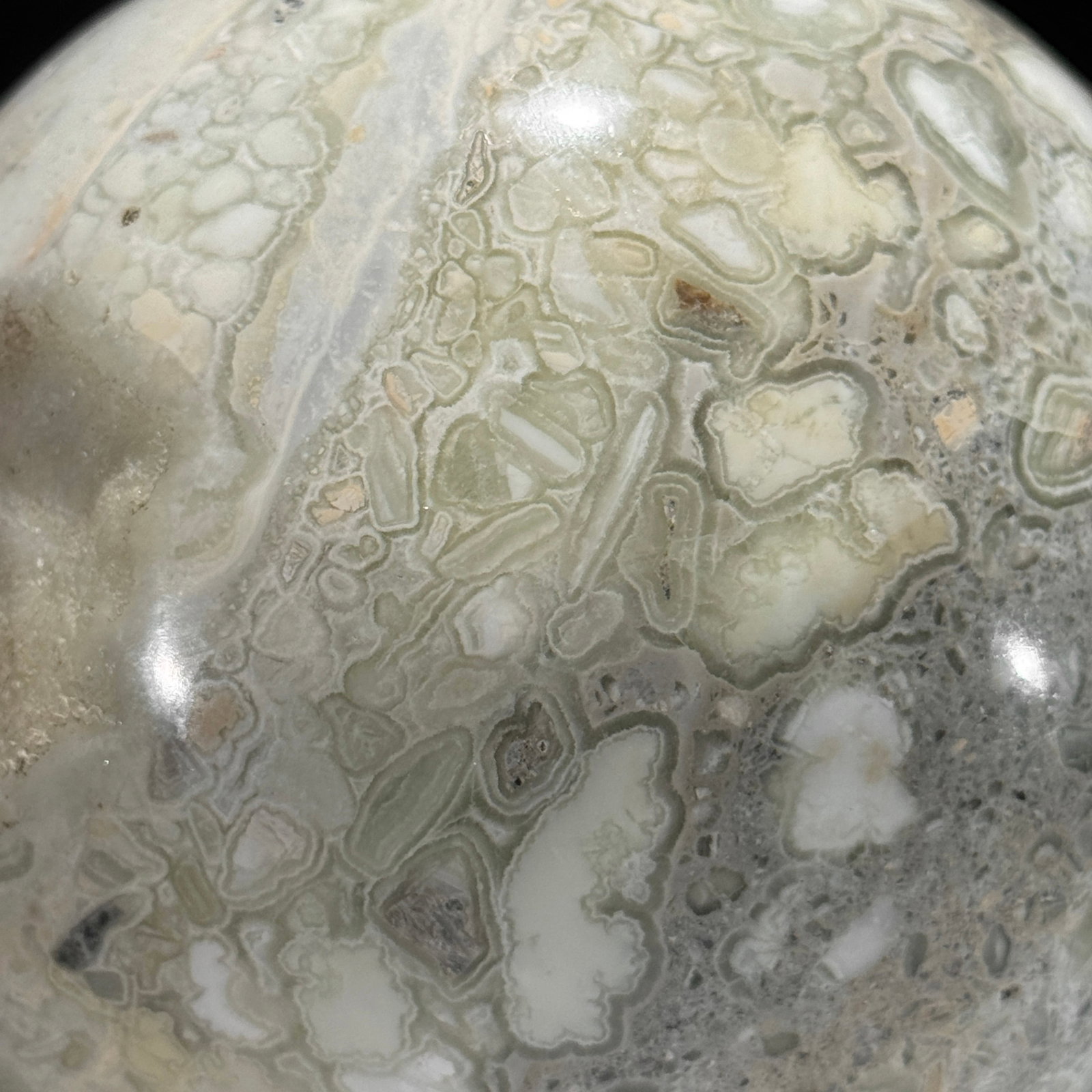 Wonderful set of an onyx sphere and a crystal cube cluster with stands - 3