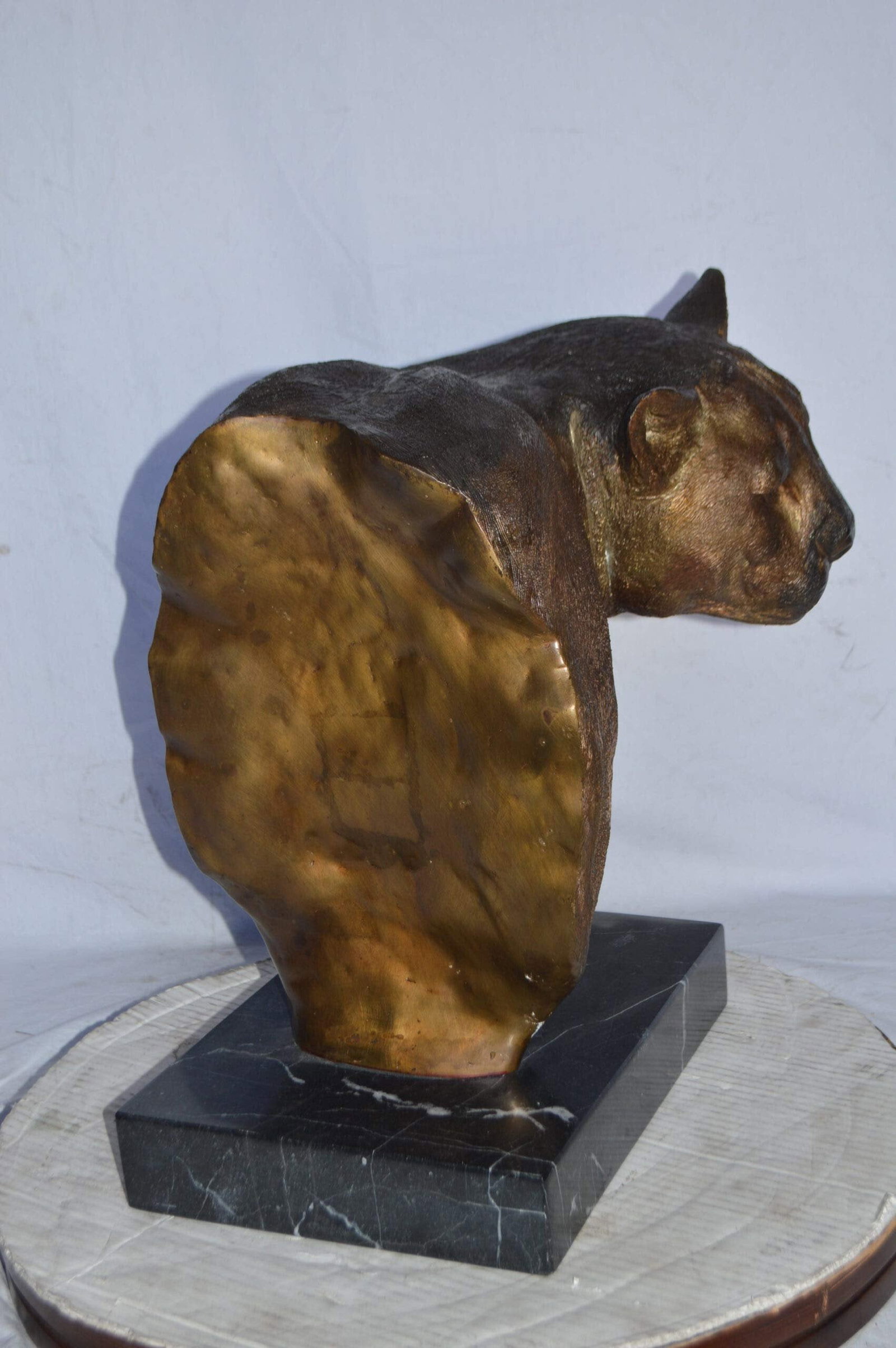 Mountain Lion Head bronze statue on a marble base - Size: 18"L x 15"W x 21"H. - 7