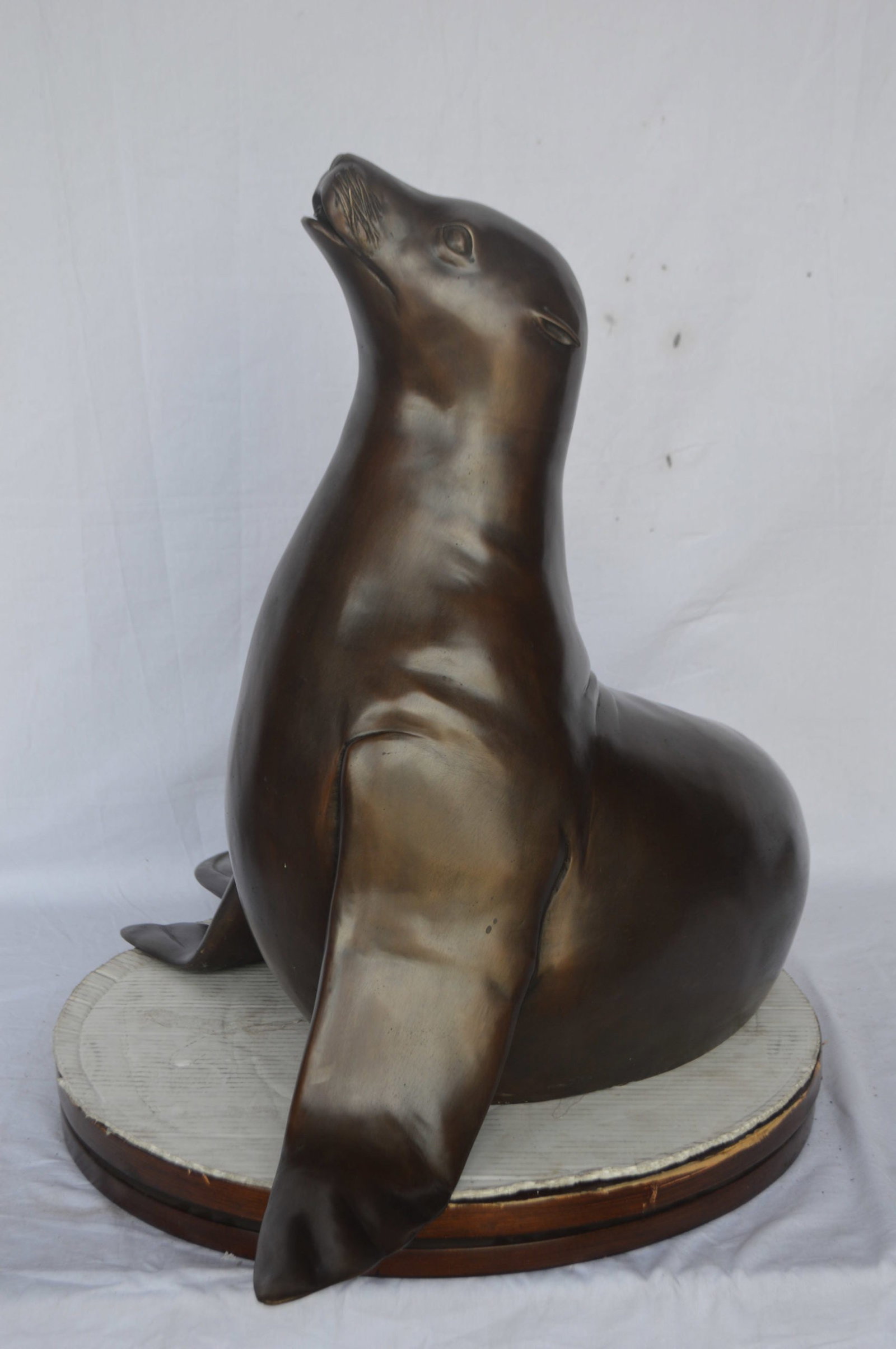 Seal Fountain made of bronze statue - Size: 35"L x 24"W x 27"H. - 9