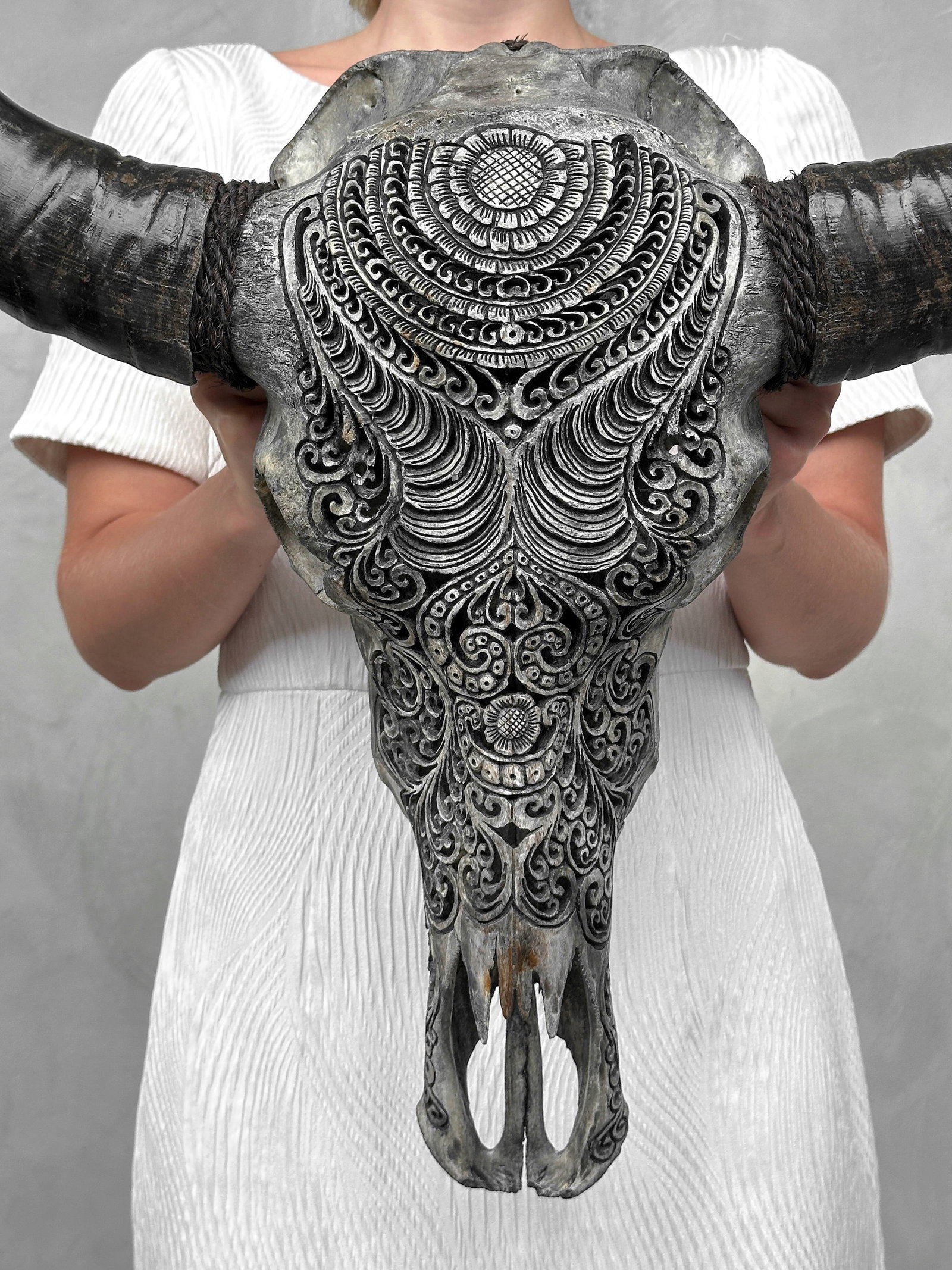 Carved grey water buffalo skull - Badong motif - 2