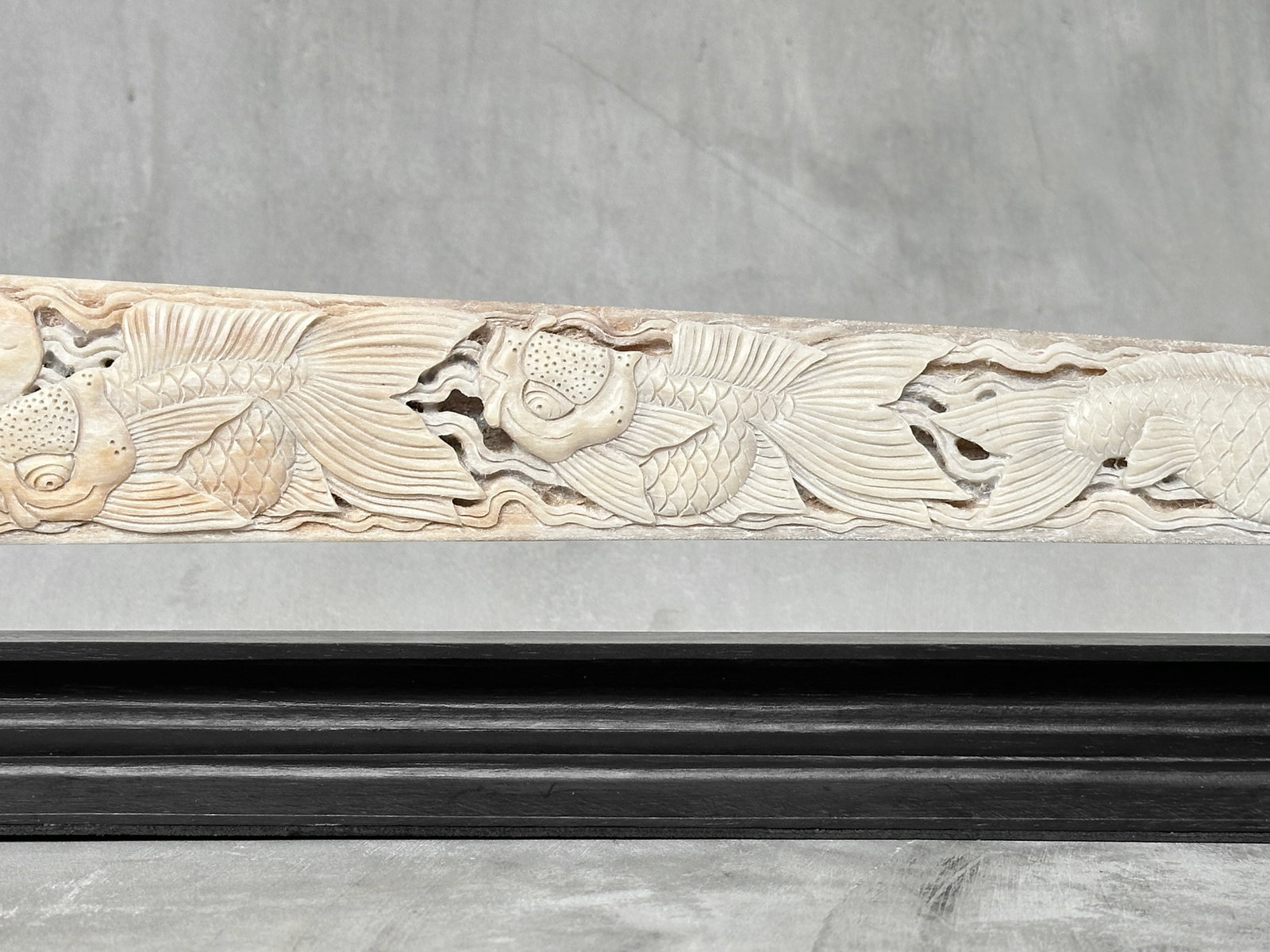 Stunning large carved swordfish tusk - Japanese koi motif - 7