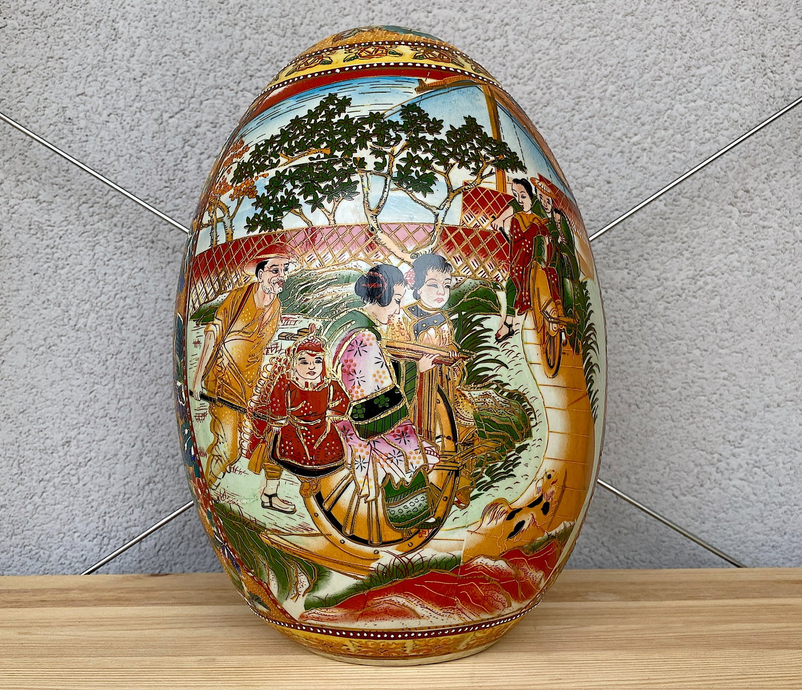 Porcelain egg: Title: Porcelain eggMaker:UnknownOrigin: UnknownDate/Period:UnknownMaterials:PorcelainSize:Size: H: 30 cmDescription:Porcelain eggSize: 30 cmWeight: 1814 g (please see photos as the part of the