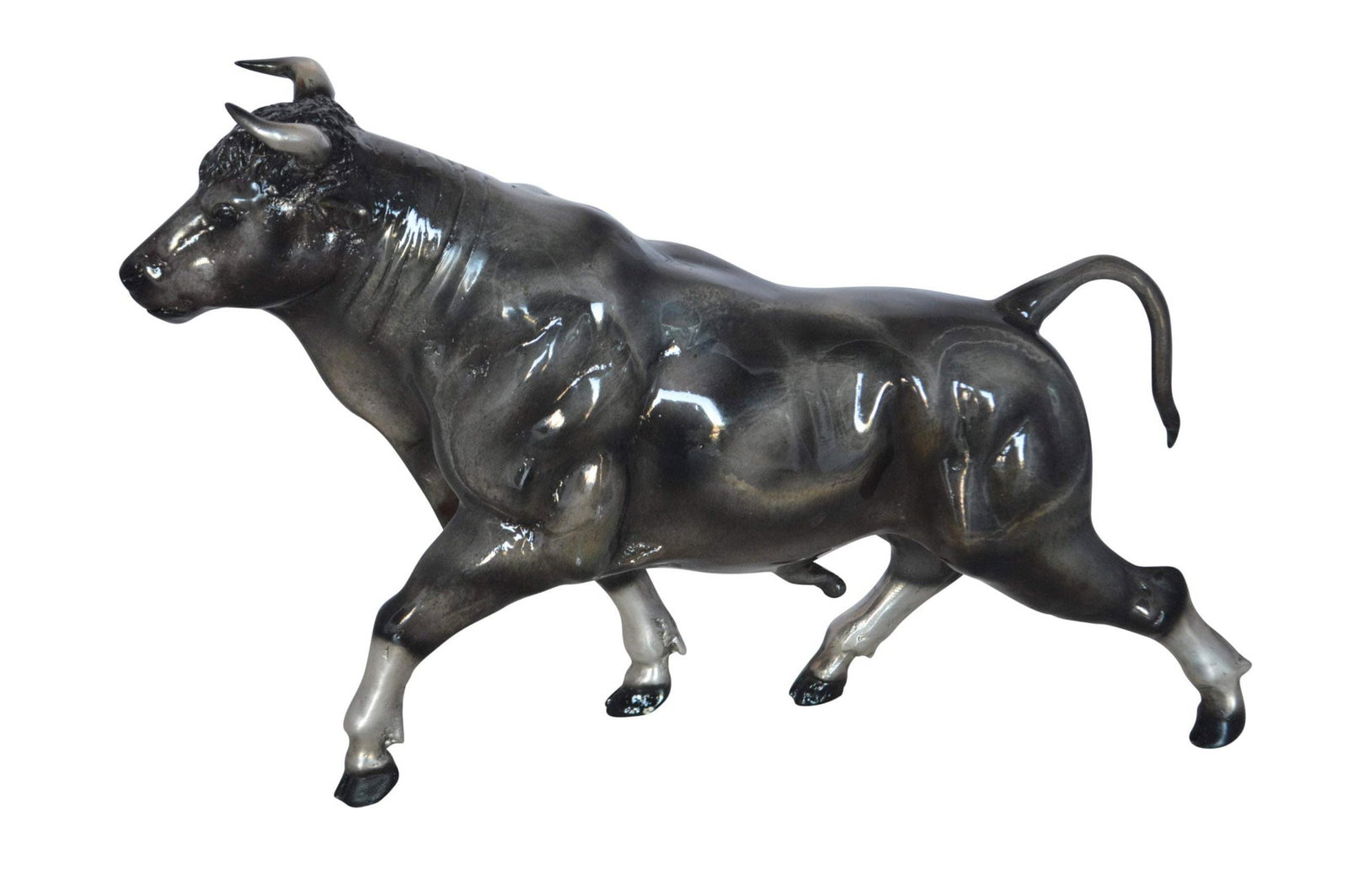 Trotting Bull Bronze Statue - Size: 13"L x 3"W x 10"H: Title:Trotting Bull Bronze Statue - Size: 13"L x 3"W x 10"HDescription: Reserve: $311.00 Shipping:Domestic: Flat-rate of $26.00 to anywhere within the contiguous U.S.International: Foreign shipping