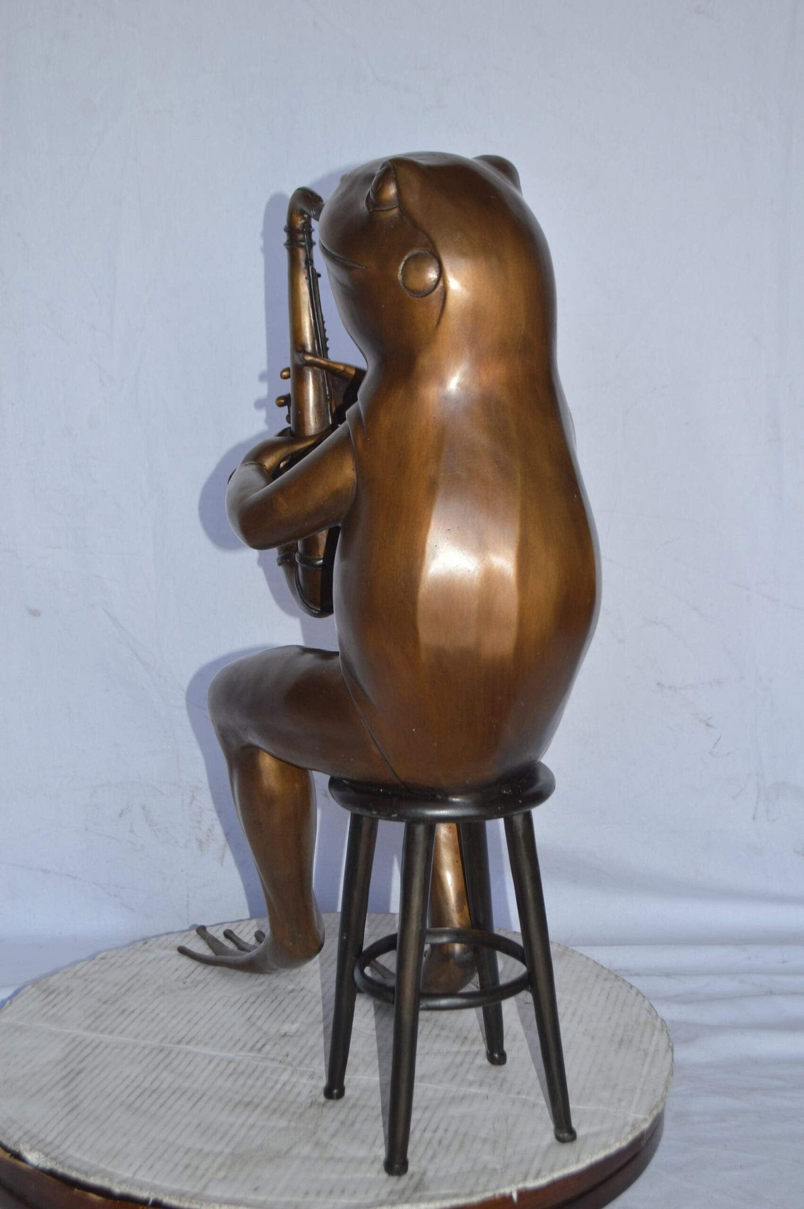 Frog playing saxophone bronze statue - Size: 23"L x 15"W x 30"H. - 6