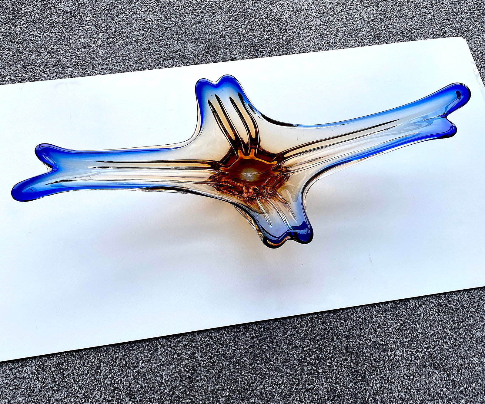 Vintage handcrafted Vase made from blown glass - 2