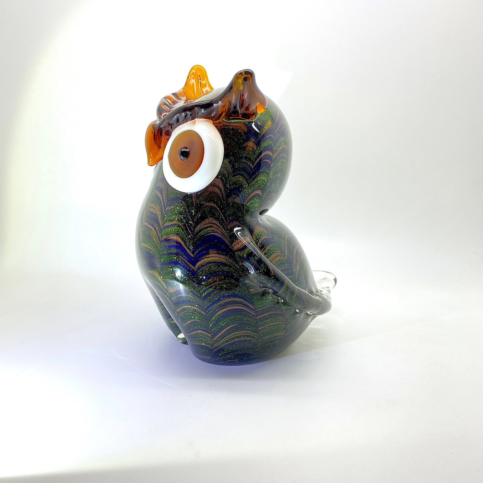 Blown glass owl statue with gold dust - 2