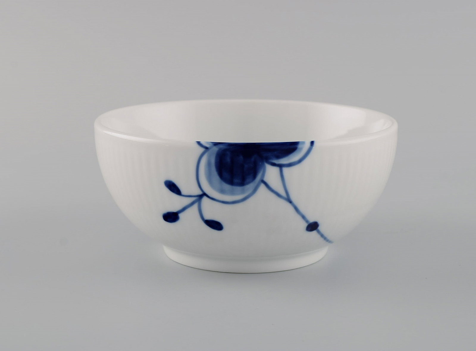 Royal Copenhagen Blue Fluted Mega bowl. 21st Century. Model number 454. (1 of 5)