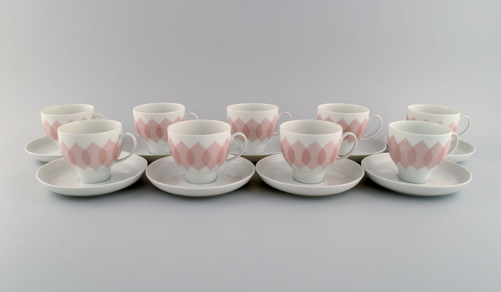 Bjørn Wiinblad for Rosenthal. Lotus porcelain service. 9 coffee cups with saucers decorated (1 of 5)
