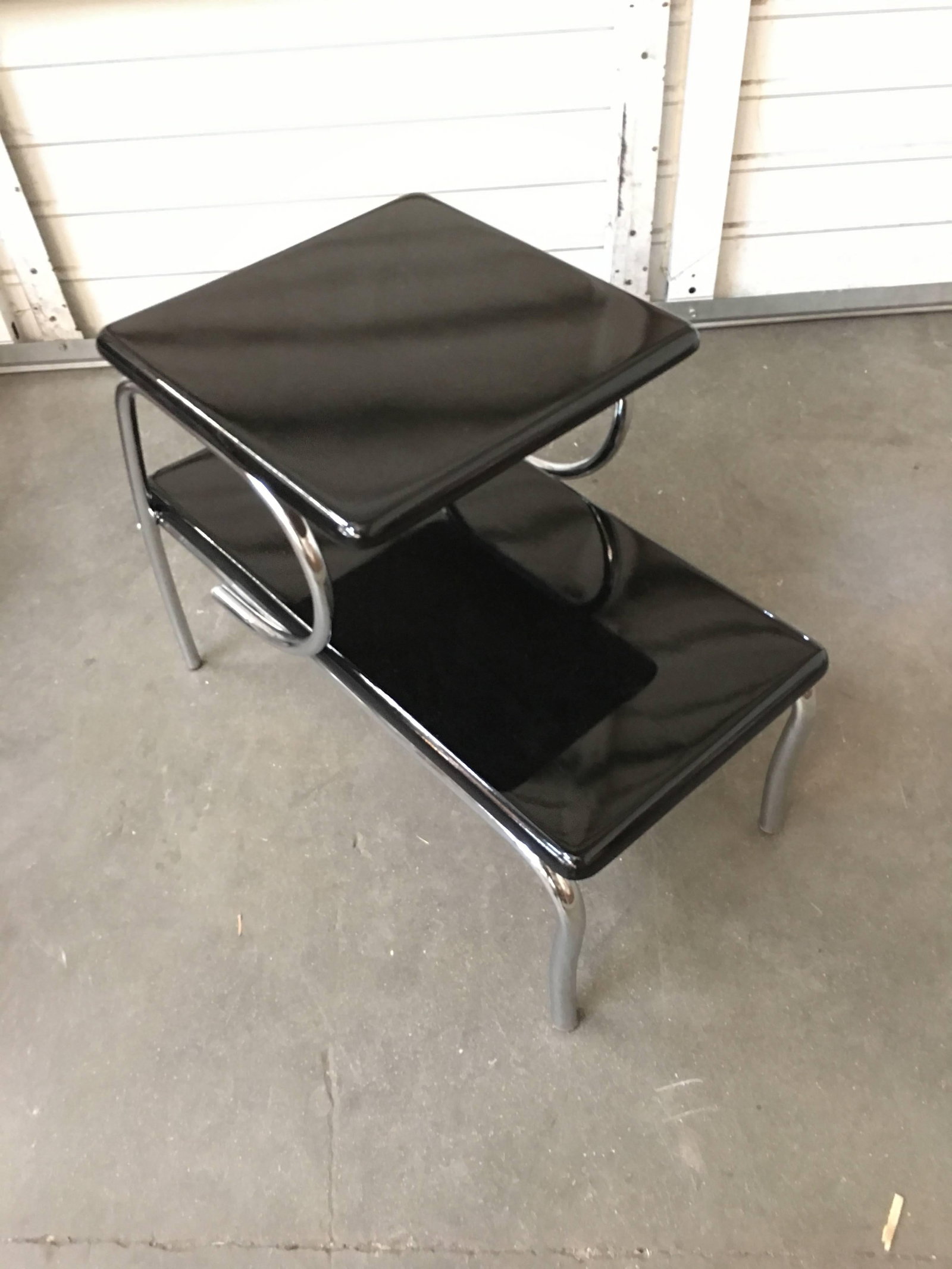 Wolfgang Hoffmann Style Art Deco Chrome Tubular & Lacquer Micarta Side Table - 17