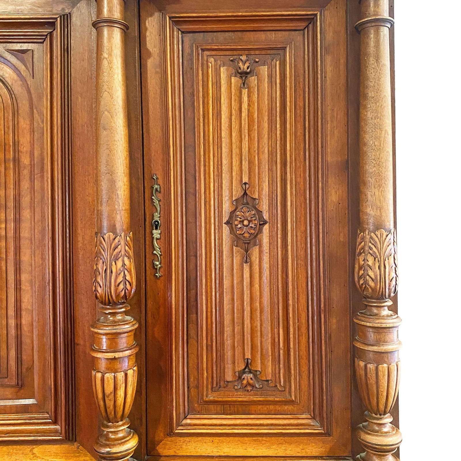 19th Century French Henry II Renaissance Carved Walnut Buffet Sideboard Cabinet - 14