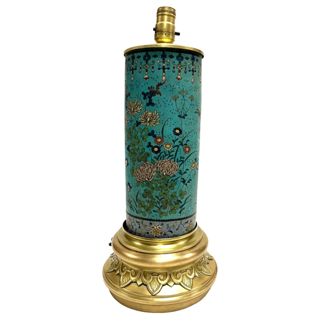 Vintage Cloisonne Inlaid Floral Turquoise Table Lamp: Title: Vintage Cloisonne Inlaid Floral Turquoise Table Lamp Description: Elevate your living space with this captivating Lamp Table in a rich fusion of brown and turquoise hues. The table exudes a