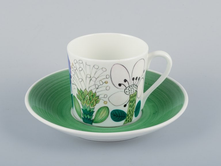 Stig Lindberg for Gustavsberg, Sweden. Rare "Tahiti" coffee cup with saucer. Hand-painted with (1 of 6)