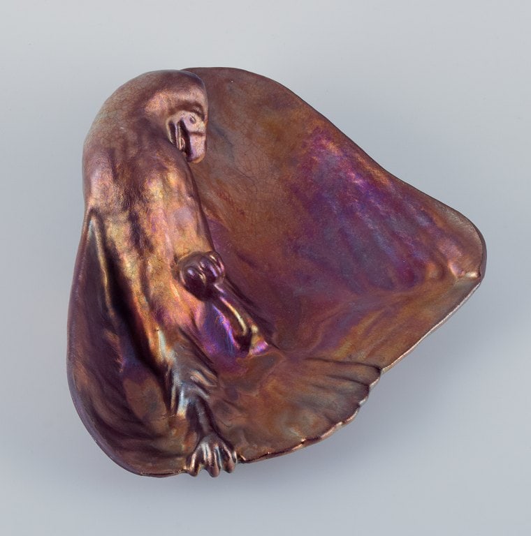 Jens Petersen, unique Art Nouveau ceramic bowl with wall bracket. Modelled with a parrot. Metallic (1 of 5)