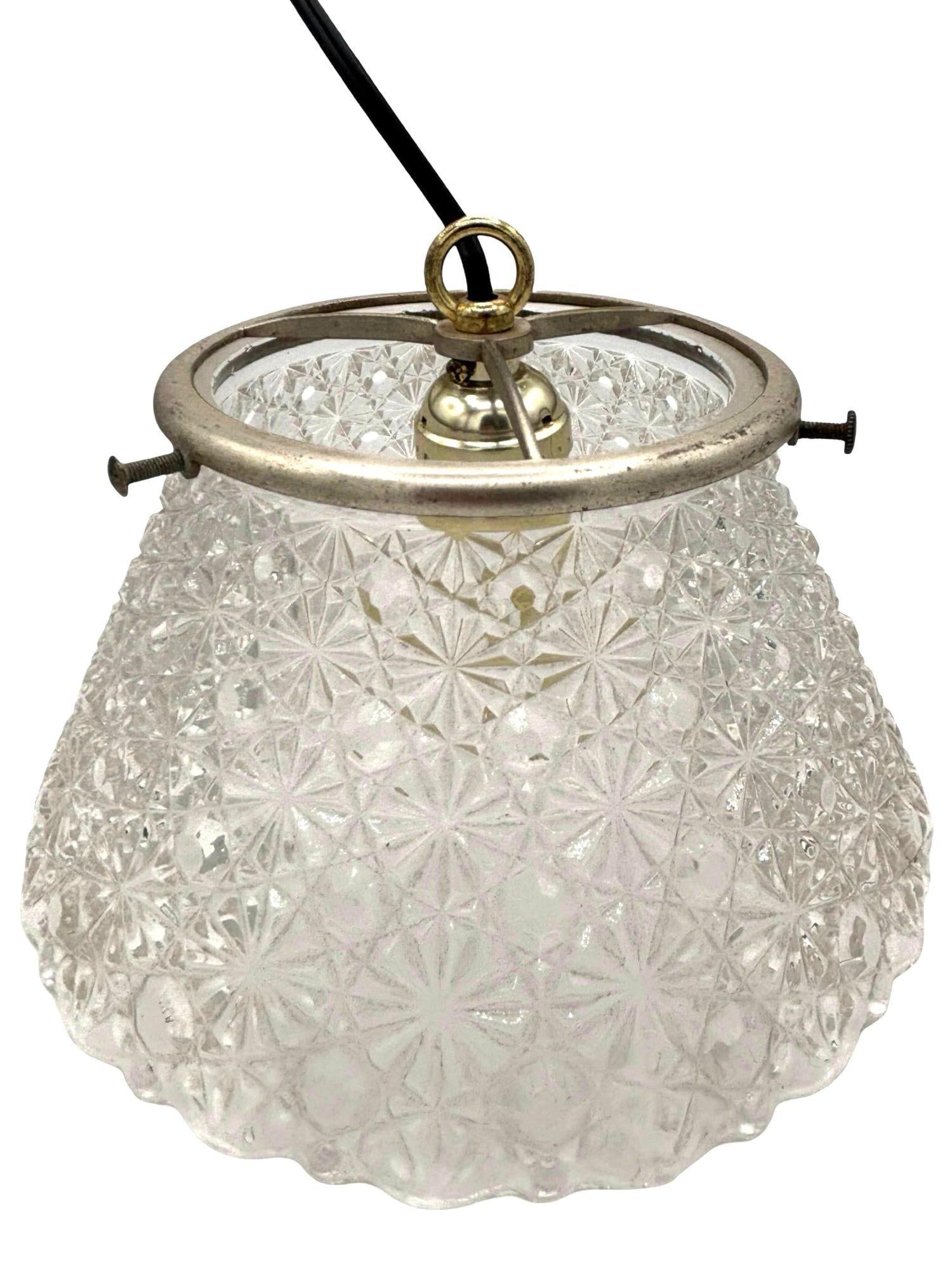 Victorian Daisy and Buttons Pressed Glass Light - 9 Available! - 19