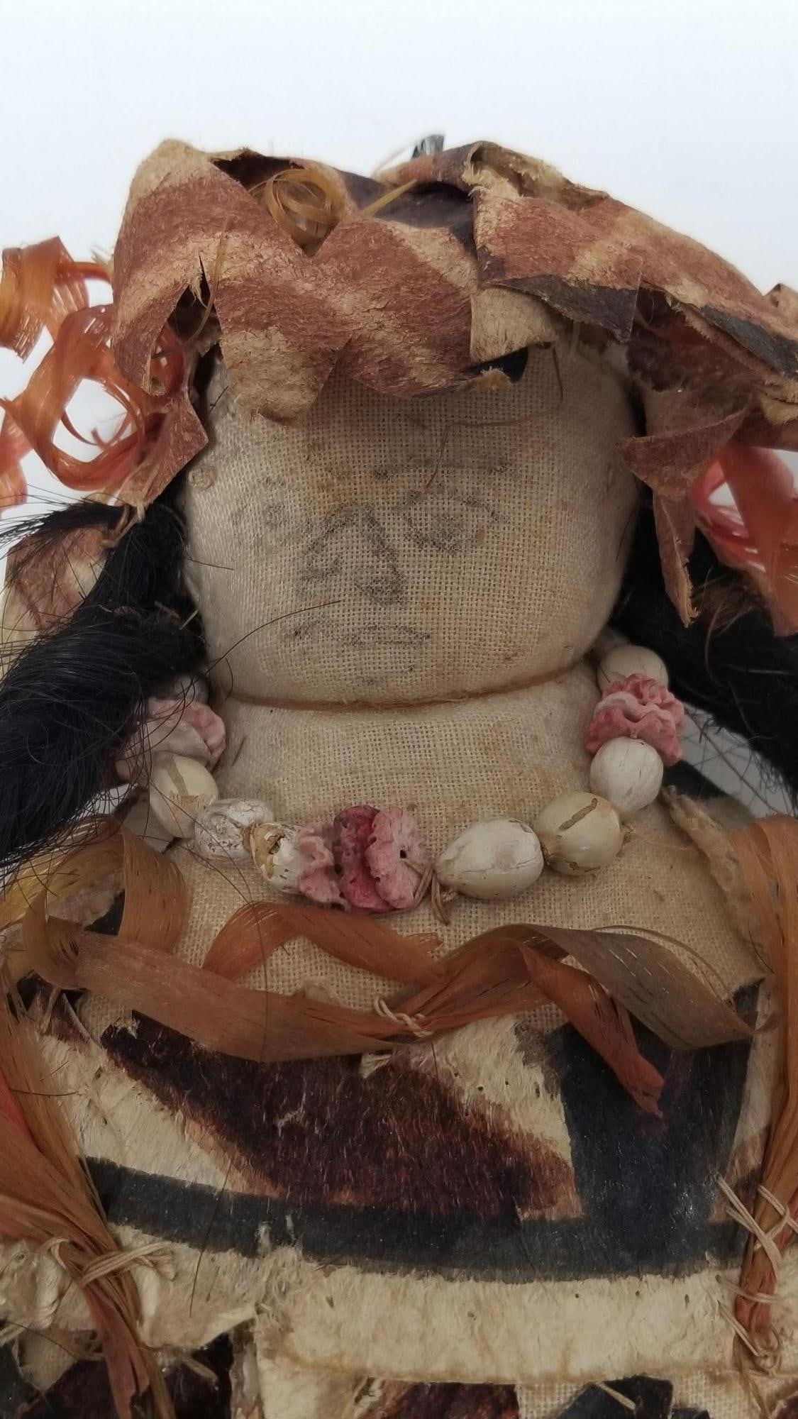 Vintage 1930s HANDMADE Hawaiian Doll. - 6