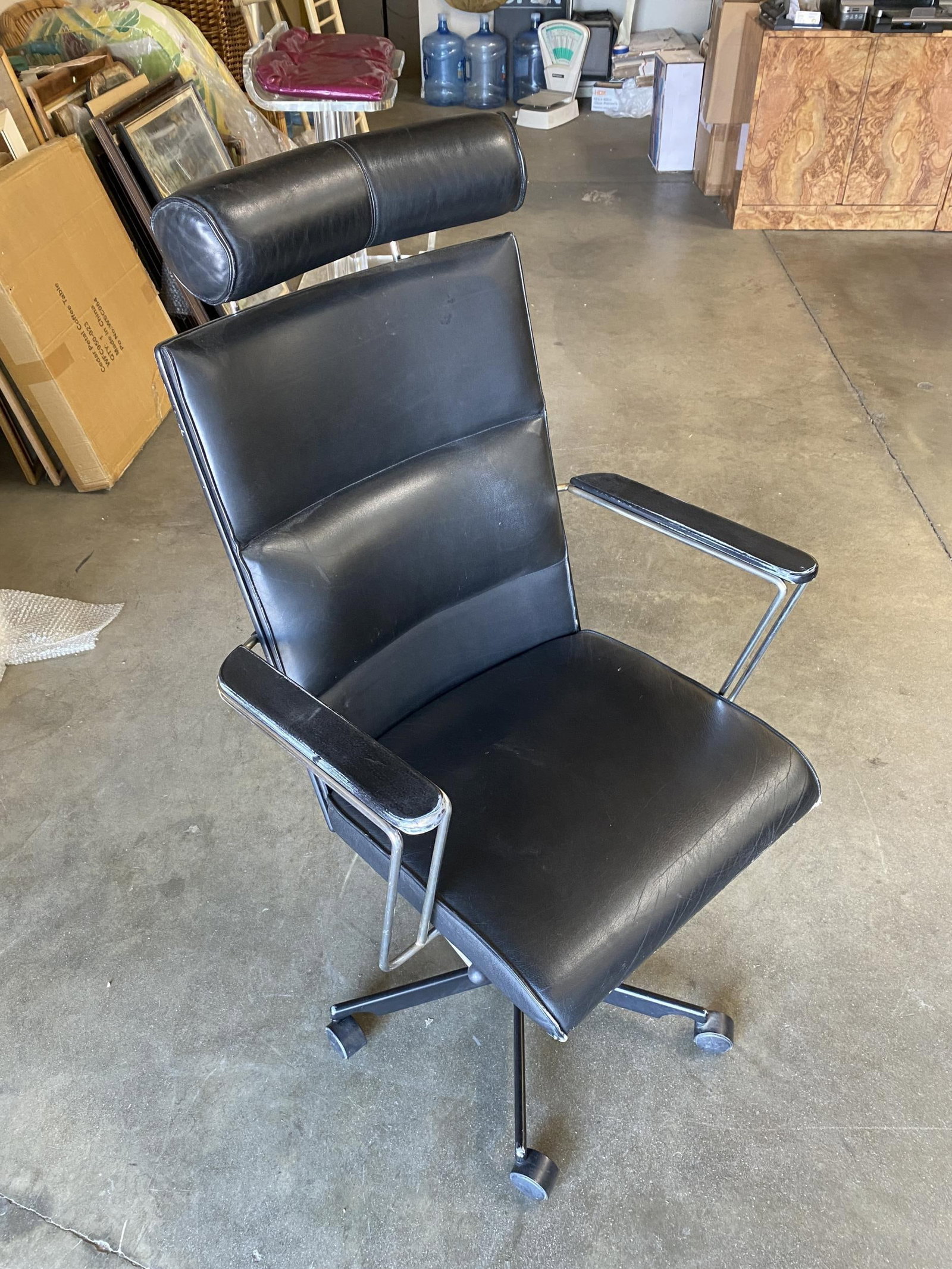 1980's Danish Modern Black and Chrome Executive Desk Chair by Kevi - 4