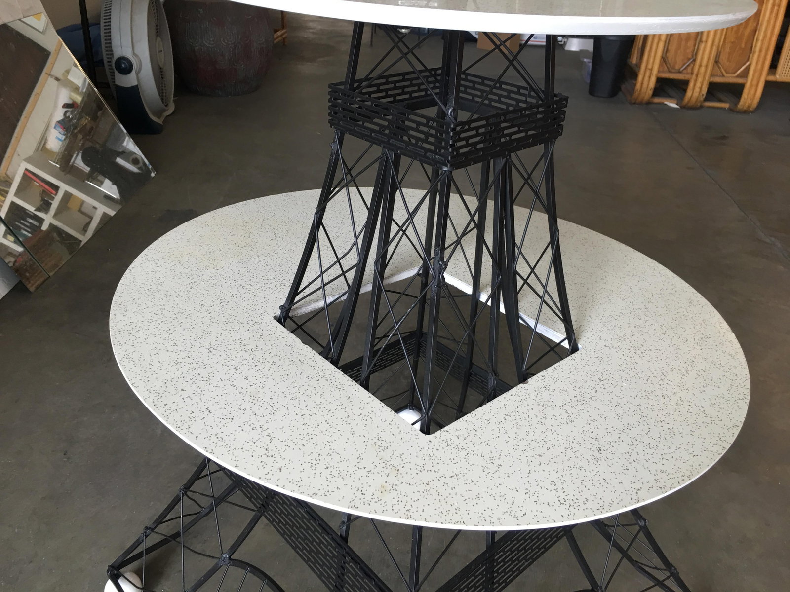 Midcentury Two-Tier Eiffel Tower Brass Sculptural Cocktail Table - 5