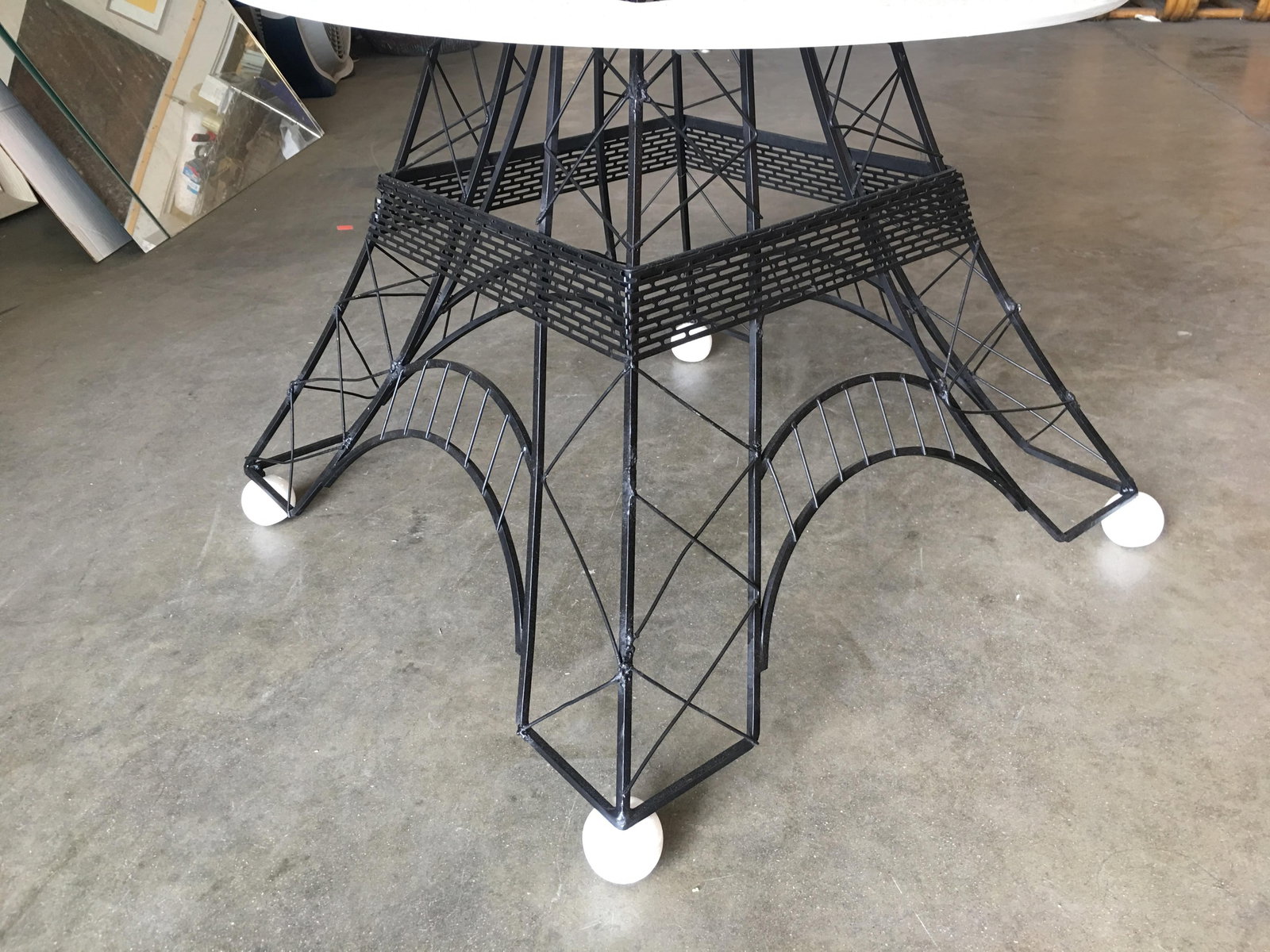 Midcentury Two-Tier Eiffel Tower Brass Sculptural Cocktail Table - 6