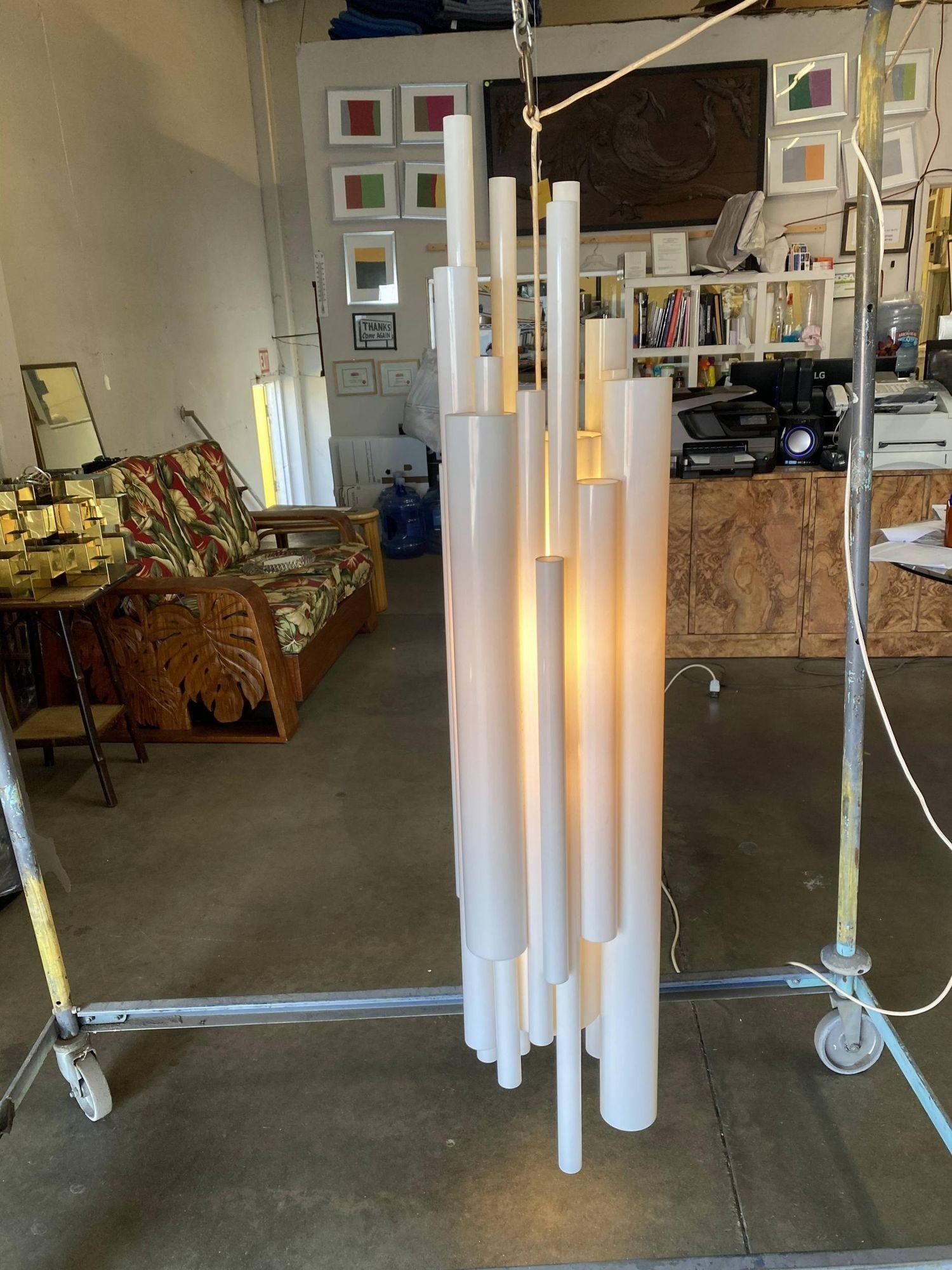 Modernist White Lucite Stacked Tube Chandelier by Rougier, Circa 1970s - 11