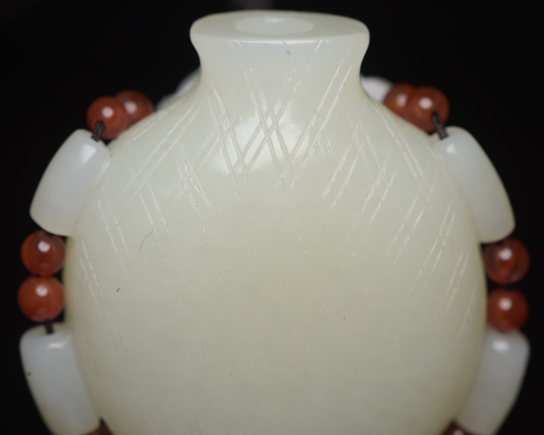 Hetian Jade & Red Agate Snuff Bottle - 2