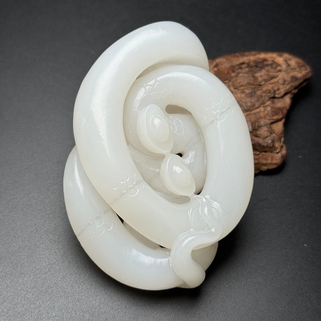 Hetian Jade Hand-Carved Snake Statue - 6