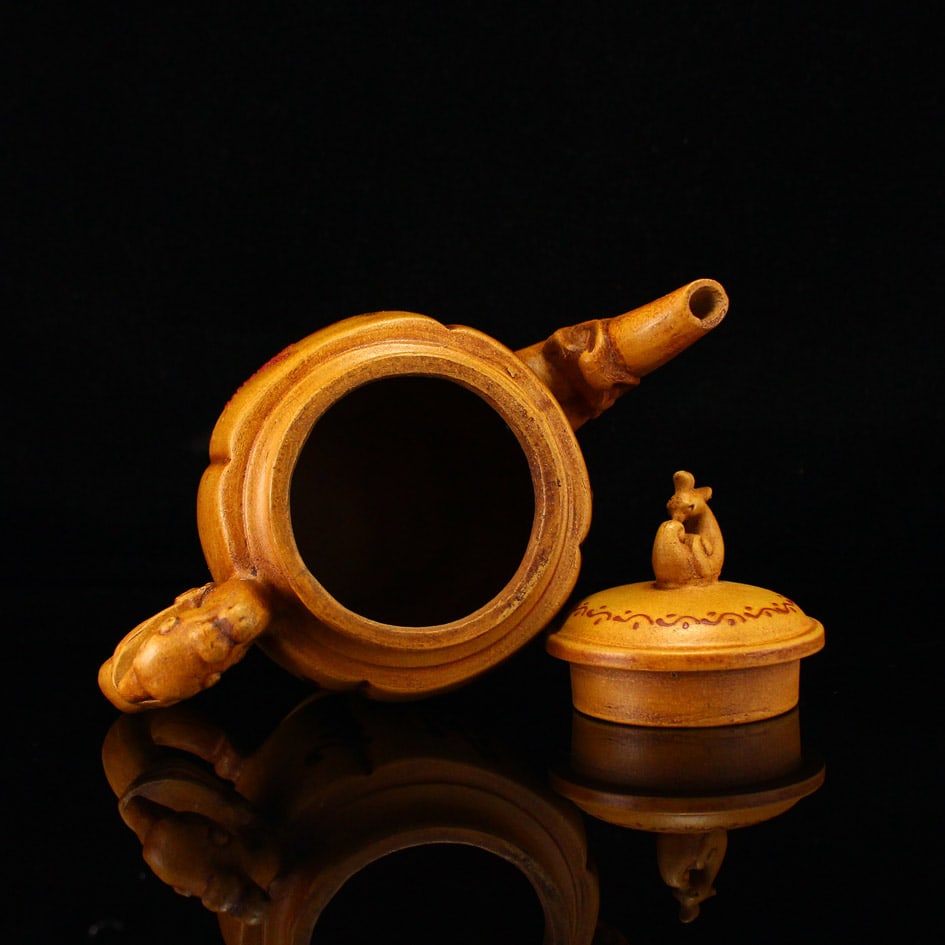 Yixing Zisha Clay Teapot w Artist Signed - 5