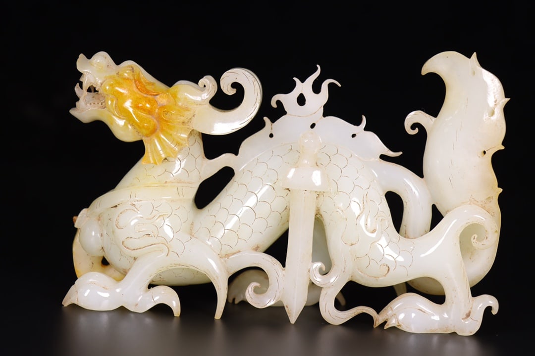 A Pair Vintage Hetian Jade Hand-Carved Dragon Statue (1 of 9)