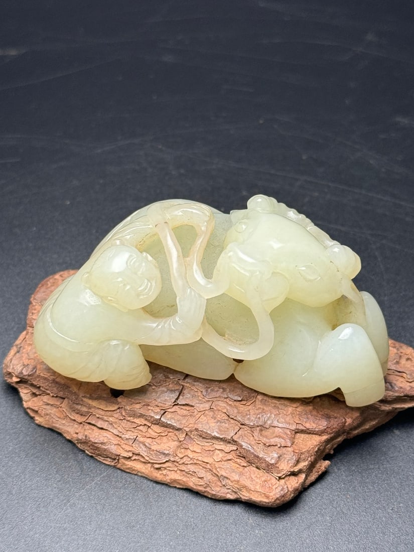 Hetian Jade Hand-Carved Ox & Kid Pendant Statue - 4