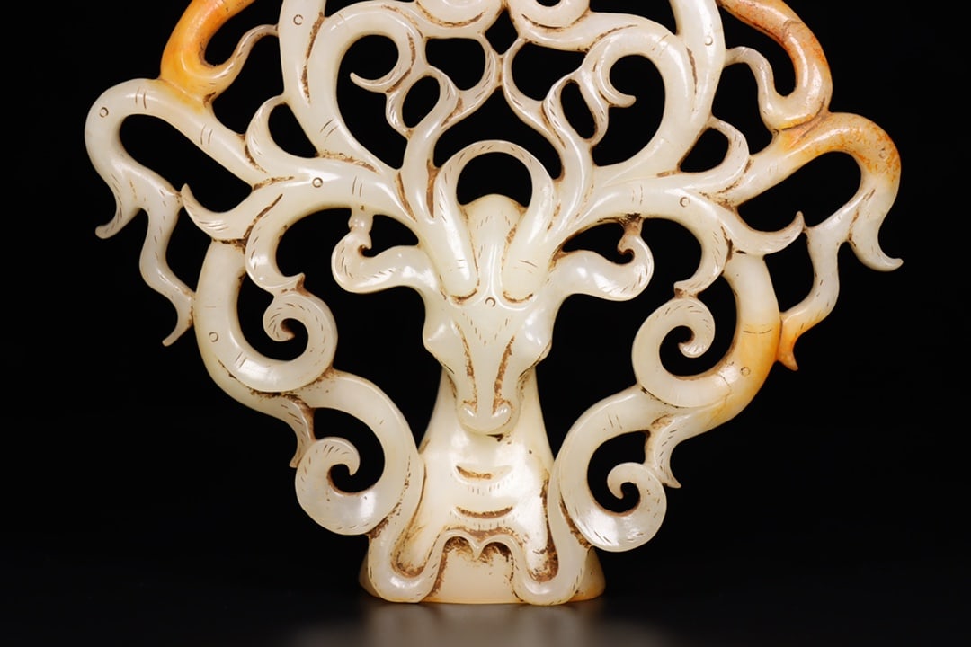 Openwork Hetian Jade Statue - Deer Head - 7