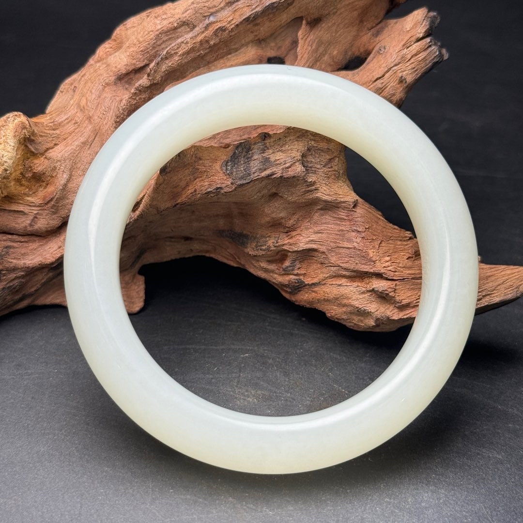 Inside Diameter 56mm Hetian Jade Bracelet - 3