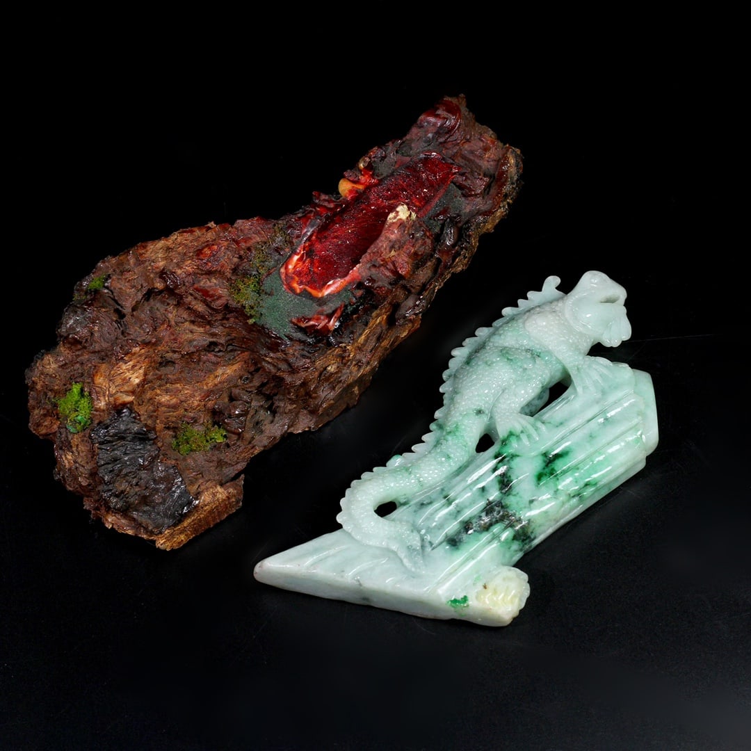 Jadeite Hand-Carved Statue - Lizard - 5