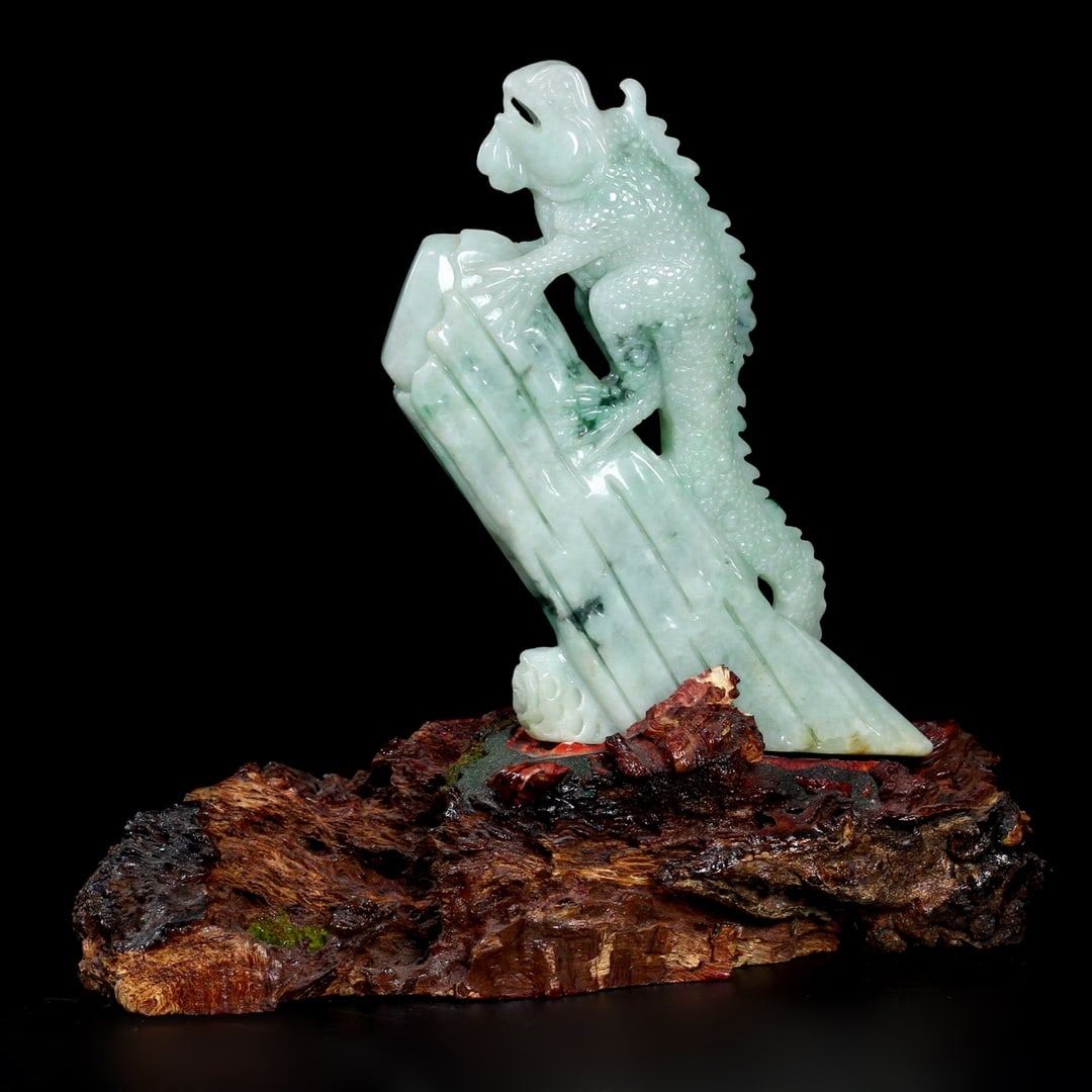 Jadeite Hand-Carved Statue - Lizard - 6