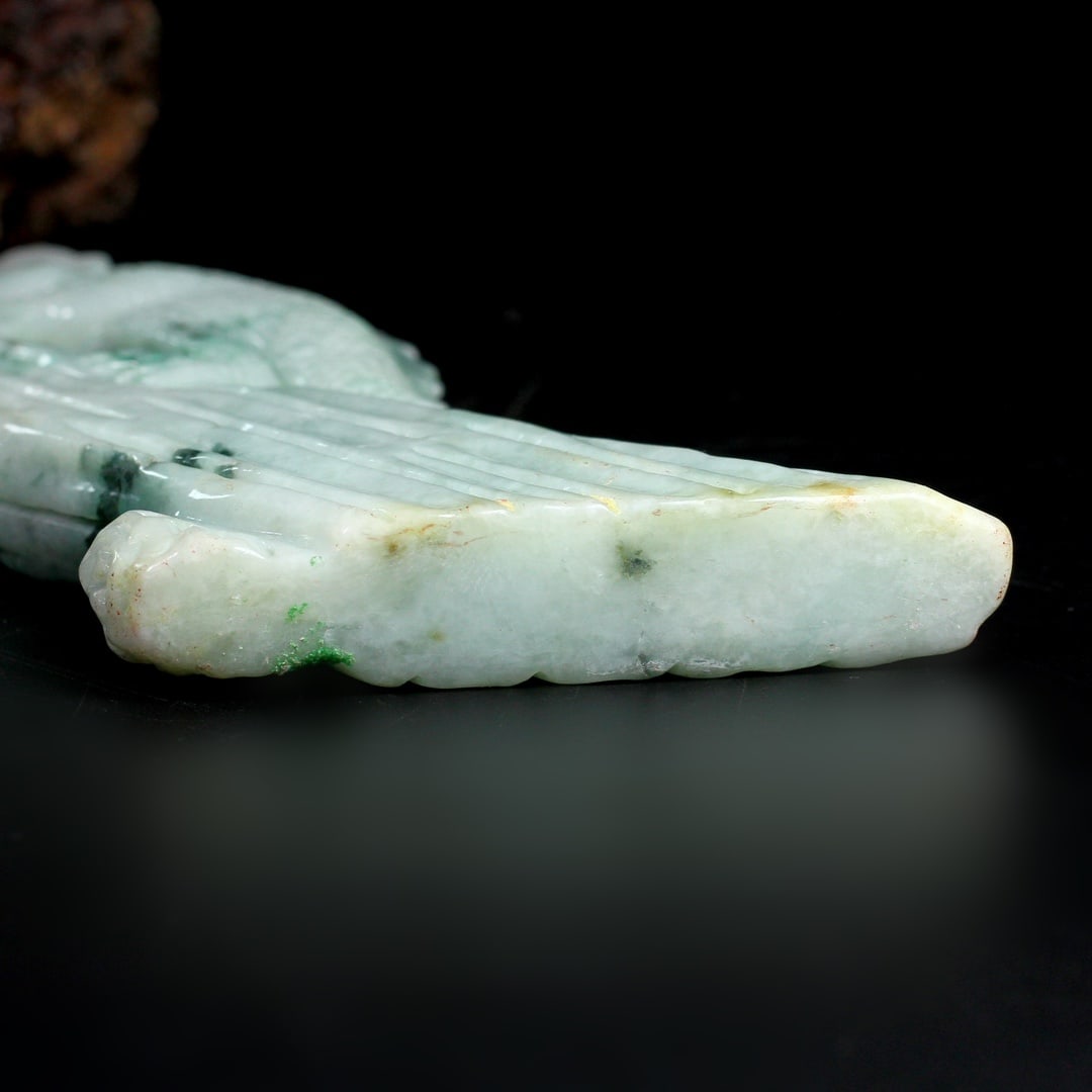 Jadeite Hand-Carved Statue - Lizard - 9