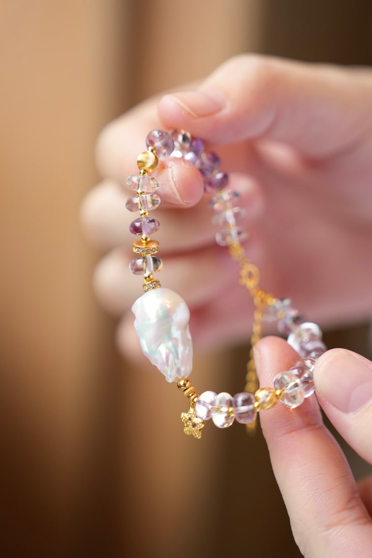 Amethyst,Pearl,Silver Hand Chain (1 of 6)